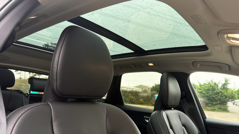 Volvo Xc60 2.0 T8 455 RC PHEV Inscription Pro 5dr AWD Auto Estate